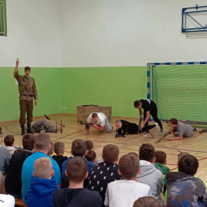 Grupa rekonstrukcji historycznej w szkole