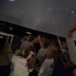 Mobilne Planetarium „ORBITEK”  w przedszkolu
