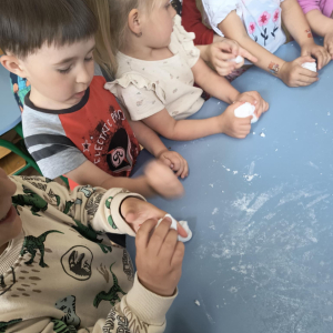 Warsztaty z masą porcelanową w przedszkolu