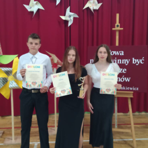 Dziękujemy Wolontariuszom z klasy ósmej! 