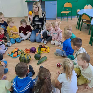 W spiżarni - zajęcia w grupie 3-4 latków