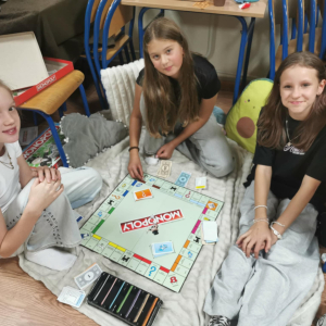 Wieczór gier planszowych w klasie 5