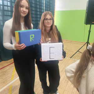Razem budujemy szkołę pełną zrozumienia, tolerancji i życzliwości.