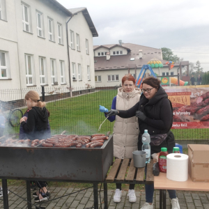 Nasi uczniowie i nauczyciele pobiegli dziś dla podopiecznych Podkarpackiego Hospicjum dla Dzieci