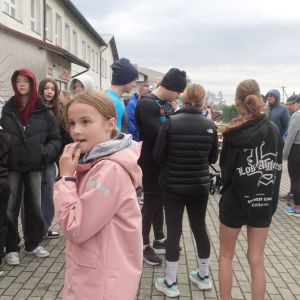Nasi uczniowie i nauczyciele pobiegli dziś dla podopiecznych Podkarpackiego Hospicjum dla Dzieci