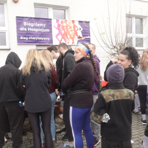 Nasi uczniowie i nauczyciele pobiegli dziś dla podopiecznych Podkarpackiego Hospicjum dla Dzieci