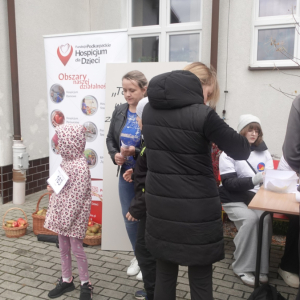 Nasi uczniowie i nauczyciele pobiegli dziś dla podopiecznych Podkarpackiego Hospicjum dla Dzieci