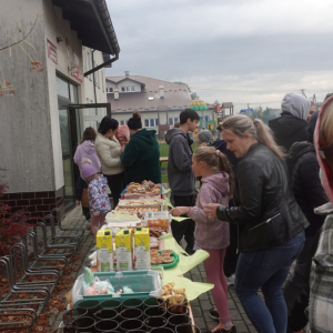 Nasi uczniowie i nauczyciele pobiegli dziś dla podopiecznych Podkarpackiego Hospicjum dla Dzieci