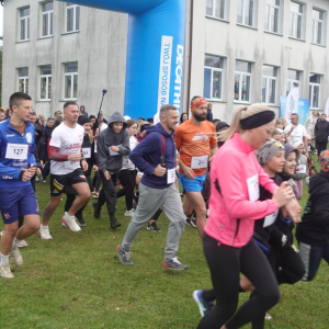 Nasi uczniowie i nauczyciele pobiegli dziś dla podopiecznych Podkarpackiego Hospicjum dla Dzieci
