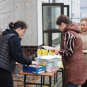 Nasi uczniowie i nauczyciele pobiegli dziś dla podopiecznych Podkarpackiego Hospicjum dla Dzieci 