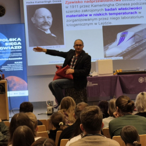 POLSKA SIĘGA GWIAZD!  Spotkanie z dr inż. Sławoszem Uznańskim-Wiśniewskim – polskim astronautą!