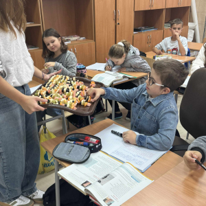 Międzynarodowy Dzień Zdrowego Śniadania przygotowany przez Samorząd Uczniowski wraz z Opiekunami