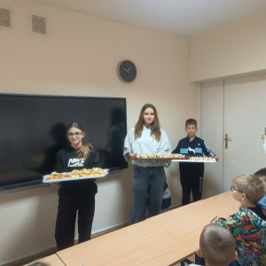 Międzynarodowy Dzień Zdrowego Śniadania przygotowany przez Samorząd Uczniowski wraz z Opiekunami