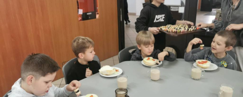 Międzynarodowy Dzień Zdrowego Śniadania przygotowany przez Samorząd Uczniowski wraz z Opiekunami cz.2