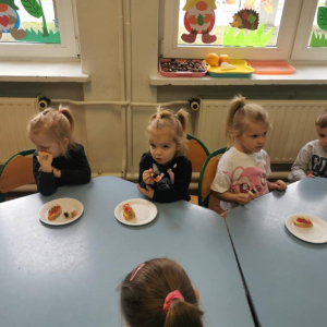 Międzynarodowy Dzień Zdrowego Śniadania przygotowany przez Samorząd Uczniowski wraz z Opiekunami