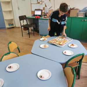 Międzynarodowy Dzień Zdrowego Śniadania przygotowany przez Samorząd Uczniowski wraz z Opiekunami