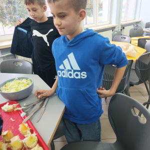 Międzynarodowy Dzień Zdrowego Śniadania przygotowany przez Samorząd Uczniowski wraz z Opiekunami