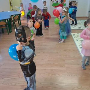 Dzień Postaci z Bajek w grupie 3-4 latków