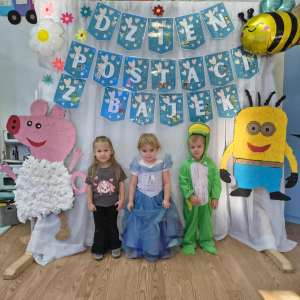Dzień Postaci z Bajek w grupie 3-4 latków