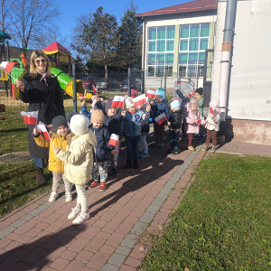 Święto Niepodległości w grupie 3-4 latków