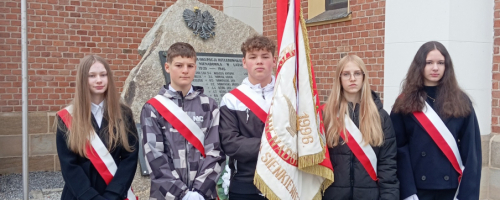 „Jeszcze Polska nie zginęła, Kiedy my żyjemy...”