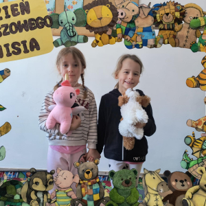 „Światowy Dzień Pluszowego Misia” w grupie 5-latków