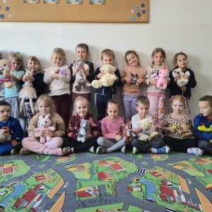 „Światowy Dzień Pluszowego Misia” w grupie 5-latków