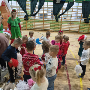 Świętym Mikołaj w grupie 3–4-latków