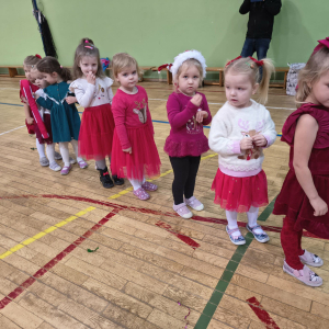 Świętym Mikołaj w grupie 3–4-latków