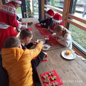 Mikołajkowa wycieczka klas 4 i 5