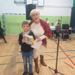 1, 2 i 3 miejsce w konkursie „Strój idola”