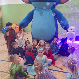 Bal karnawałowy  w grupie 3-4 latków