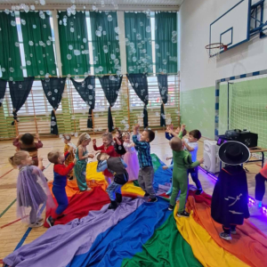 Bal karnawałowy  w grupie 3-4 latków