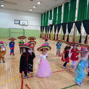 Bal karnawałowy  w grupie 3-4 latków