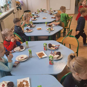 Bal karnawałowy  w grupie 3-4 latków