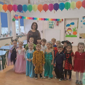 Bal karnawałowy  w grupie 3-4 latków