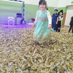 Zabawa karnawałowa w grupie zero