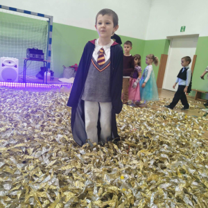 Zabawa karnawałowa w grupie zero