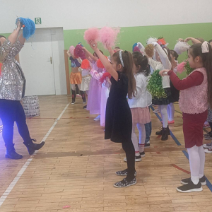 Zabawa karnawałowa w klasach 1-3