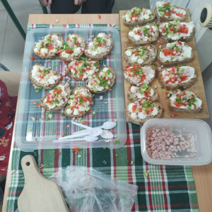 Zdrowe śniadanie uczniów klasy 4