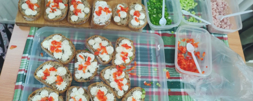 Zdrowe śniadanie uczniów klasy 4