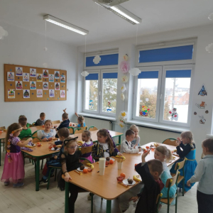 Bal karnawałowy w grupie 5 - latków