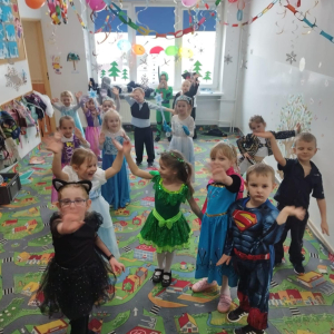 Bal karnawałowy w grupie 5 - latków