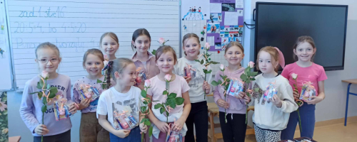 Dzień Kobiet w klasie 2