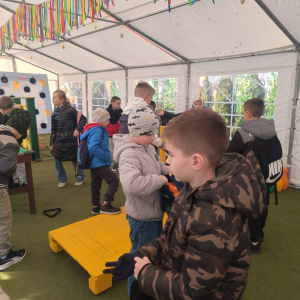 Wycieczka klas 1-3 do Wioski Wielkanocnej w Bratkowicach