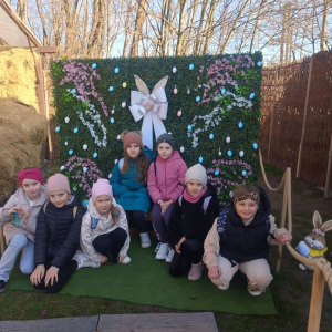 Wycieczka klas 1-3 do Wioski Wielkanocnej w Bratkowicach