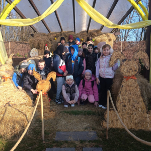 Wycieczka klas 1-3 do Wioski Wielkanocnej w Bratkowicach