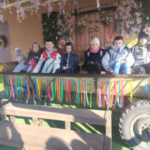 Wycieczka klas 1-3 do Wioski Wielkanocnej w Bratkowicach