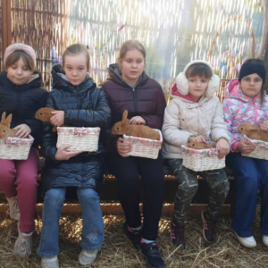 Wycieczka klas 1-3 do Wioski Wielkanocnej w Bratkowicach