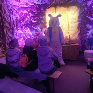 Wycieczka klas 1-3 do Wioski Wielkanocnej w Bratkowicach